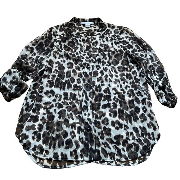 Diane Von Furstenberg Size 2 Leopard Print 100% Silk Chiffon Button-Up Blouse - Picture 1 of 14